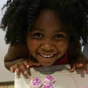 Meet your Posher, Adrienne